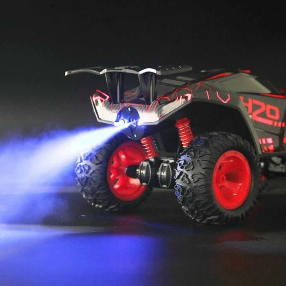 Carrinho de Controle Remoto Rally Recarregável Com Luzes Brinquedo Infantil Divertido Solta Fumaça Cor Aleatória